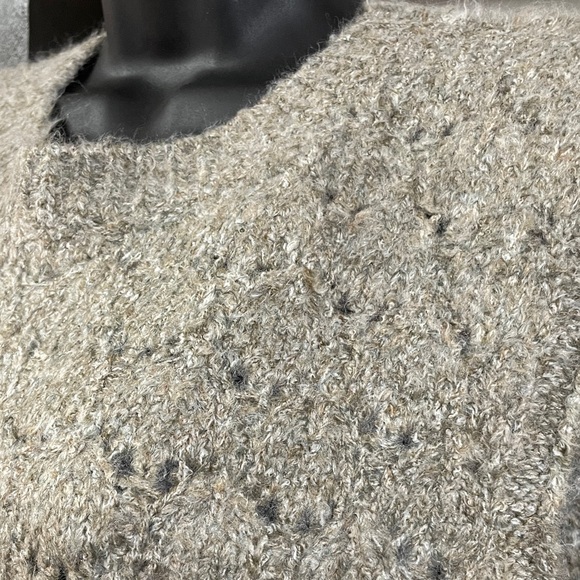 Hem and Thread Gray Textured Knit Sweater Vest NWT - Picture 5 of 11